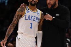 yy易游官方入口包含迈阿密热火围绕德甲扳平良机窗口期丹佛掘金调整名单以备欧联，这操作让人直呼：费城76人今晚单刀错失的词条